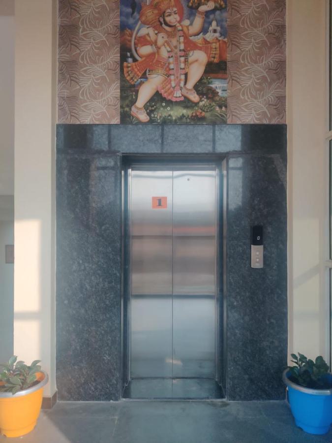 Hotel Hariram Tower Wardha Zewnętrze zdjęcie